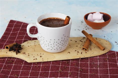 toz sıcak çikolata yapımı